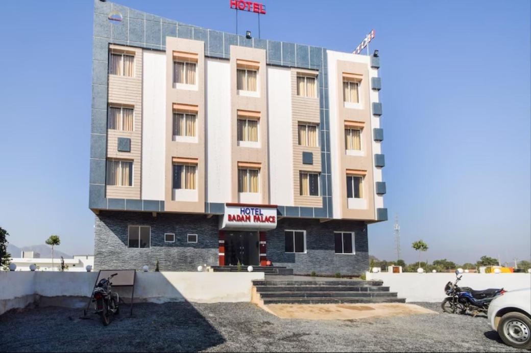 Hotel Badam Palace Udaipur Eksteriør bilde