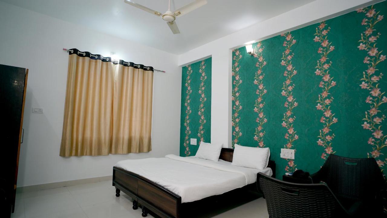 Hotel Badam Palace Udaipur Eksteriør bilde