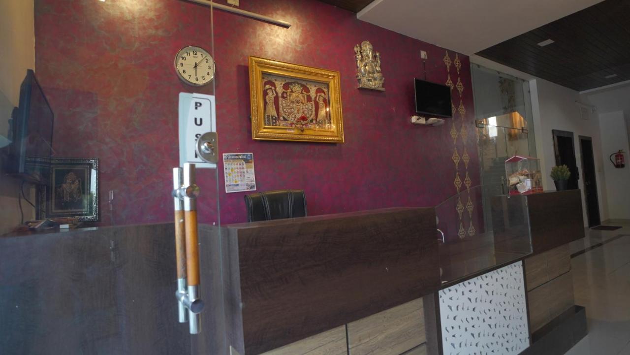 Hotel Badam Palace Udaipur Eksteriør bilde