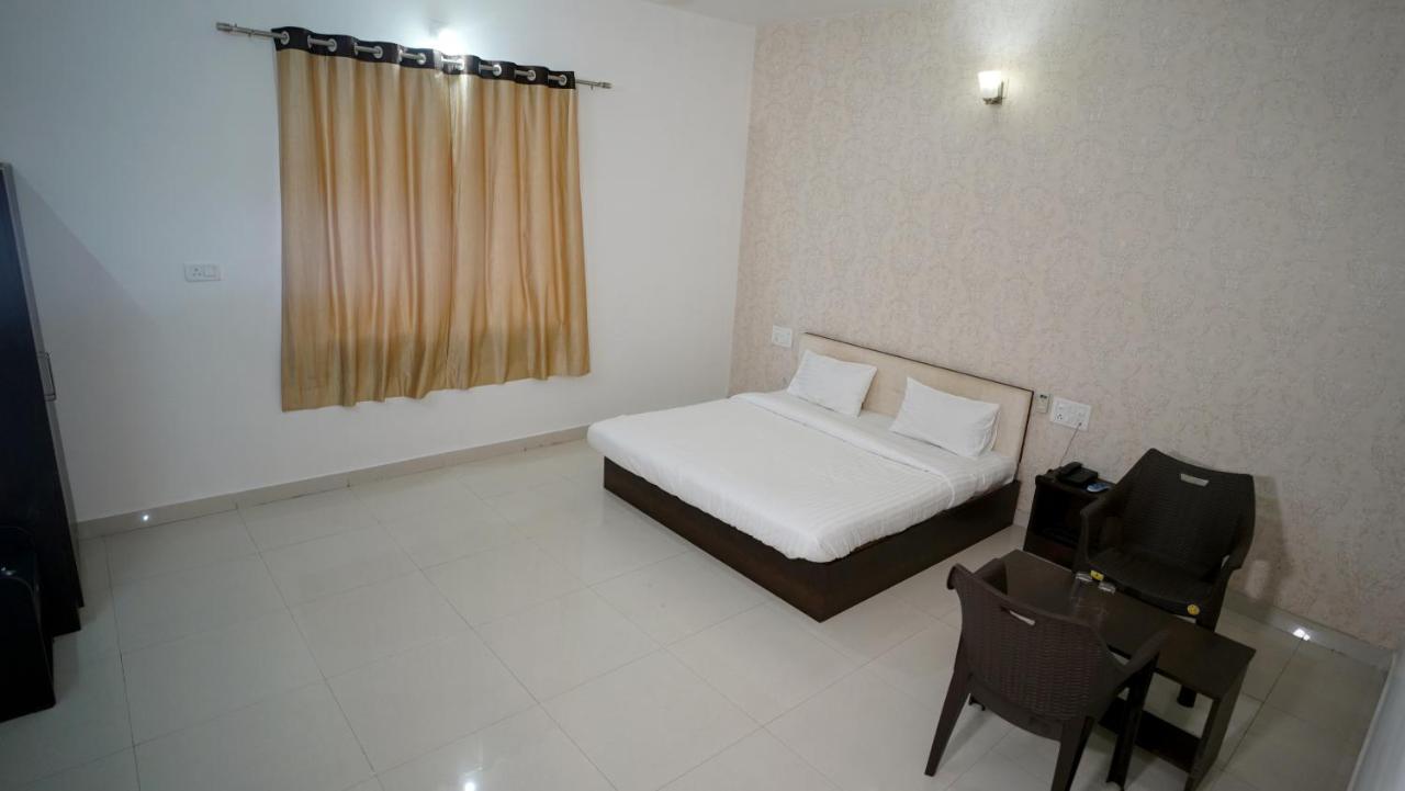 Hotel Badam Palace Udaipur Eksteriør bilde