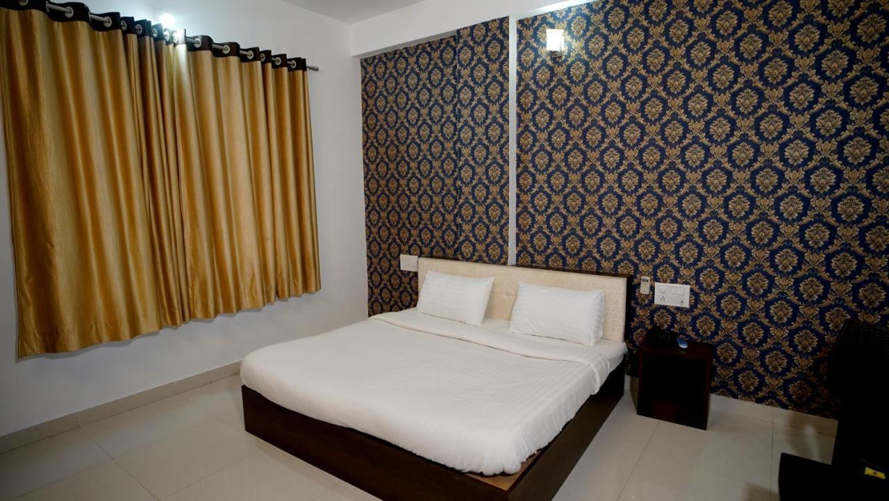 Hotel Badam Palace Udaipur Eksteriør bilde